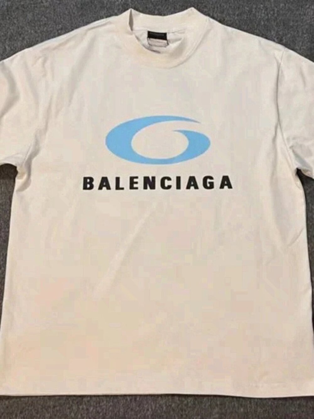 Luxury Designer Style Blue Logo Graphic T-Shirt Off-White